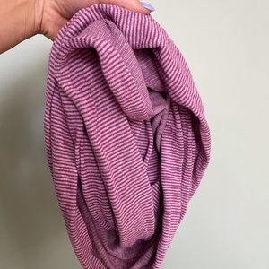 American Eagle pink and grey striped circle scarf